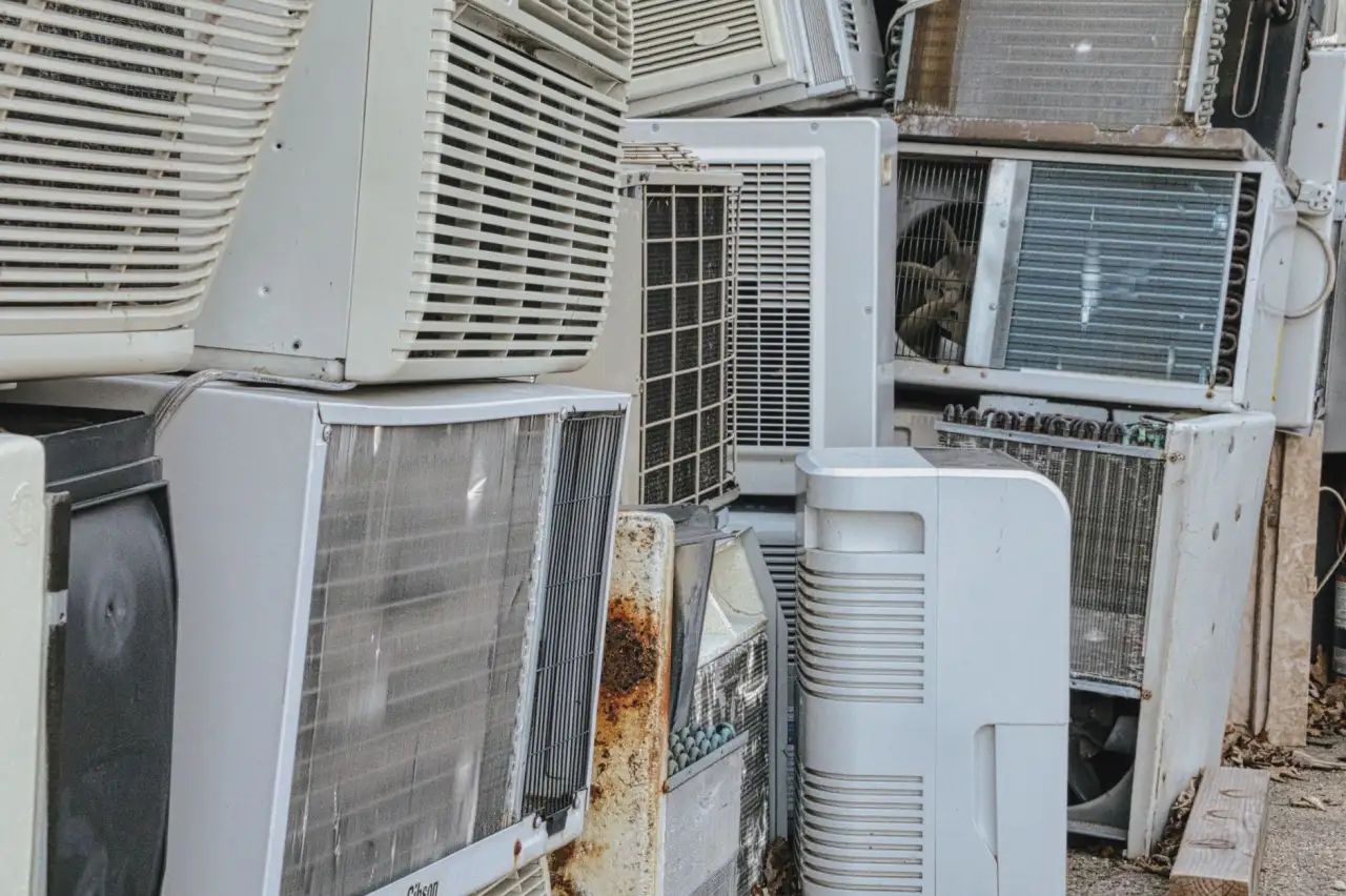 西南地区客车空调压缩机高温故障频发原因及维护策略分析正文配图 1